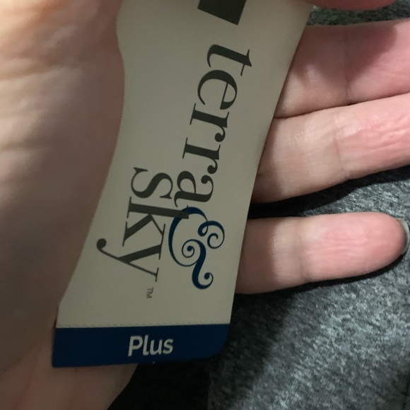 NWT maxi skirt - Picture 3 of 3